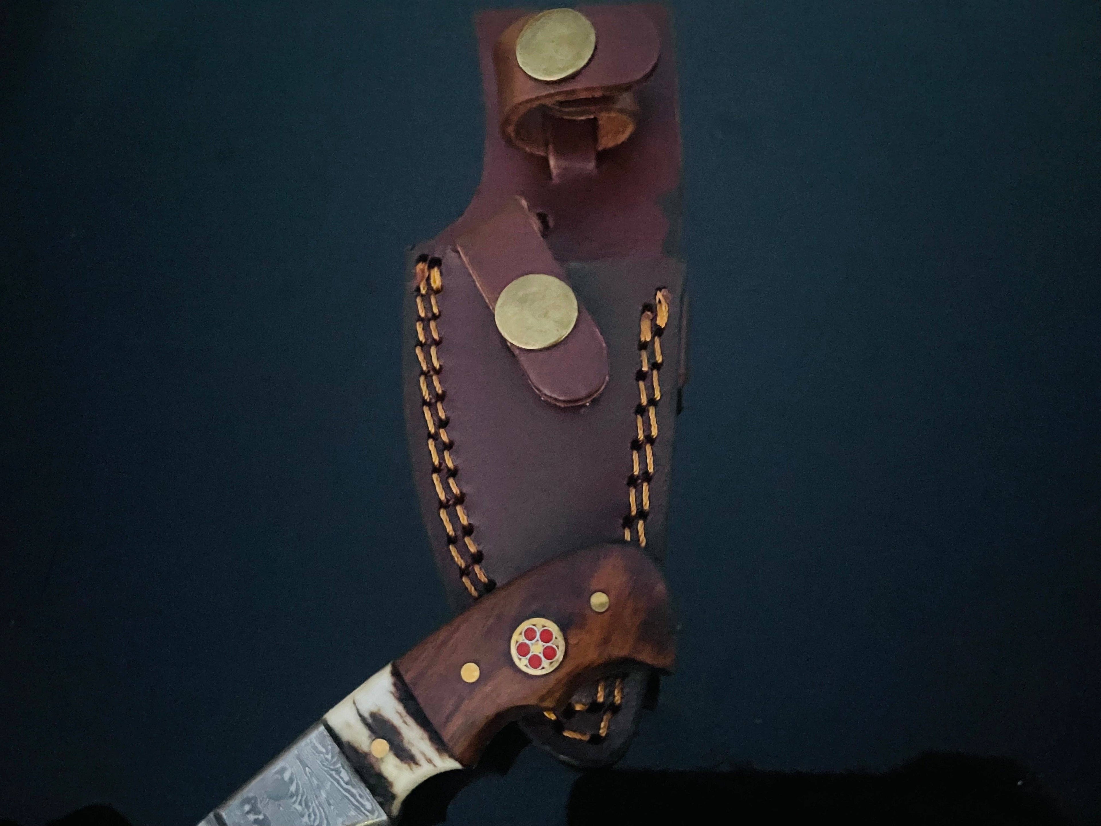 DAMASCUS STEEL FIXED BLADE KNIFE WITH WALNUT & STAG HORN HAN